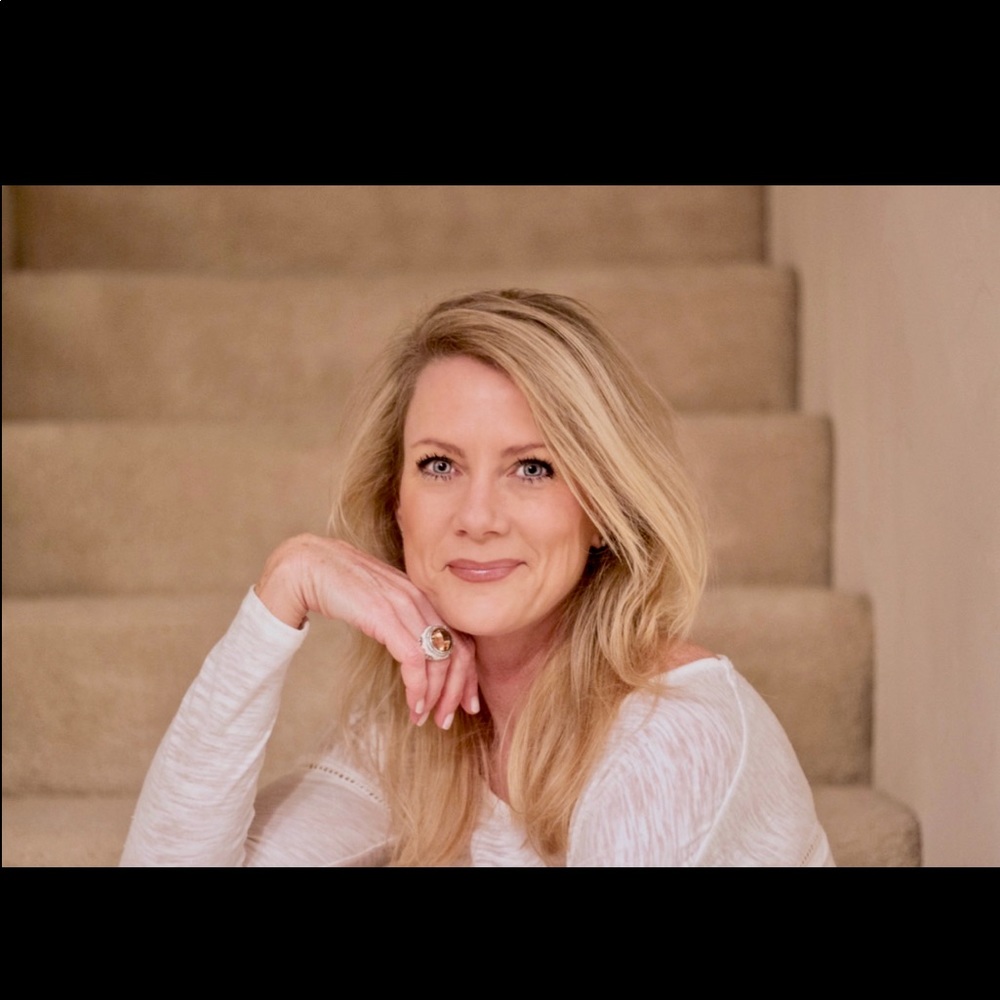 Meet your Posher, Valarie